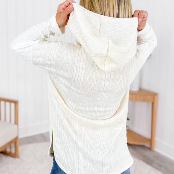 Bibi oversized hooded pullover size small - Picture 4 of 6